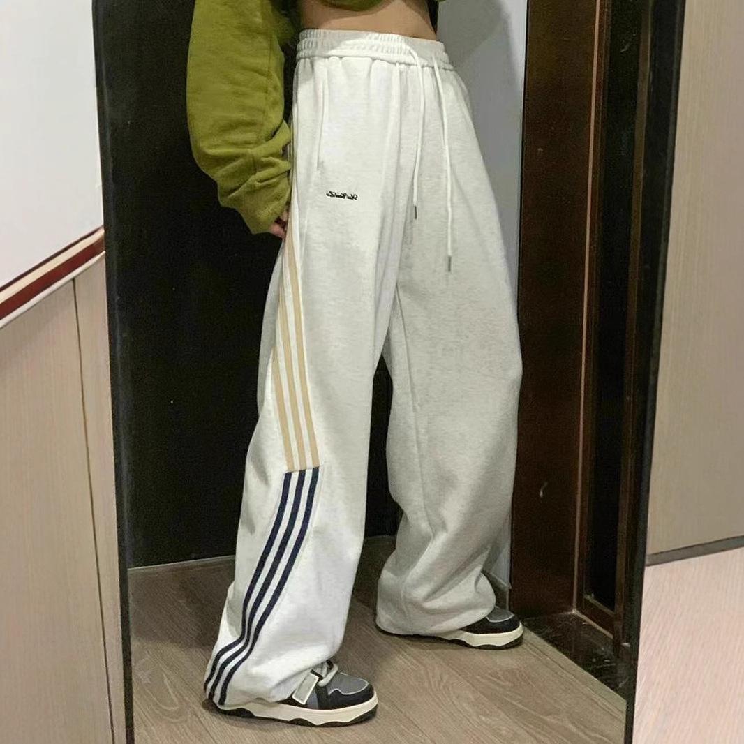 

Women s Striped Wide-Leg Sweatpants - Autumn Design M