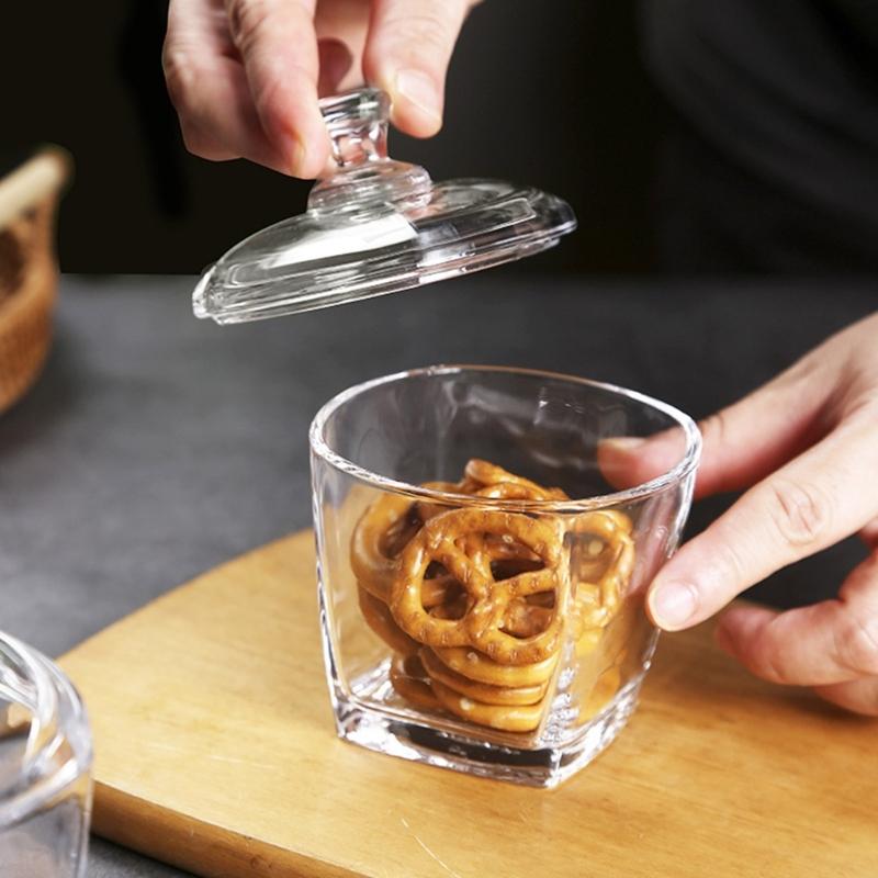 Kwadratowy Szklany Słoik na Cukierki Szczelna Pokrywka Pojemnik do Przechowywania Przekąsek Trwały Szklany Dozownik Cukierków do Biur Kuchni Wystroju Domu