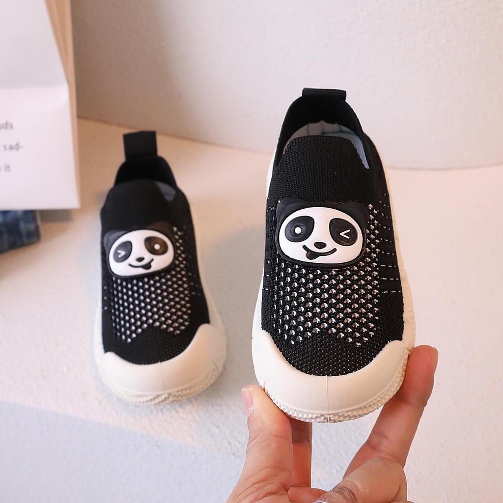 Kids' Breathable Slip-On Sports Shoes for Kindergarten - Boys' and Girls' Soft Mesh Casual Sneakers for Spring and Summer