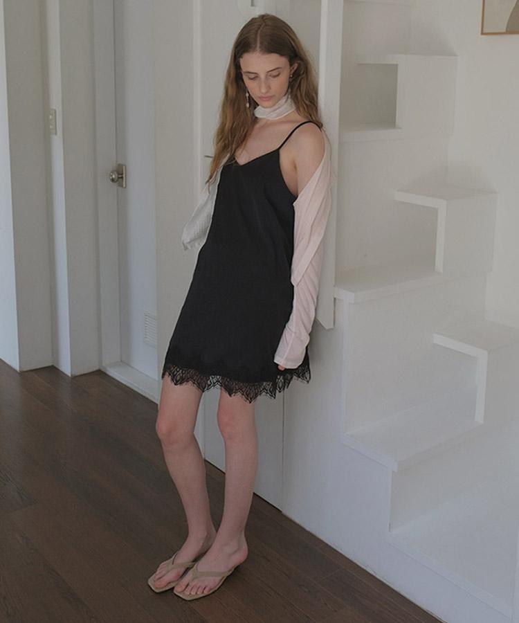 Tabert Satine Midi Lace Dress - Black