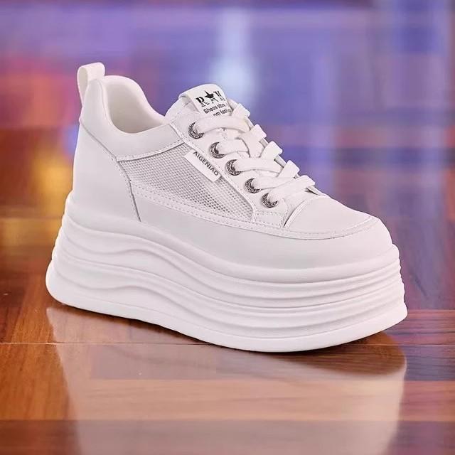 Shoes platform white shoes 2025 new mesh breathable height increase casual sports board shoes muffin shoes