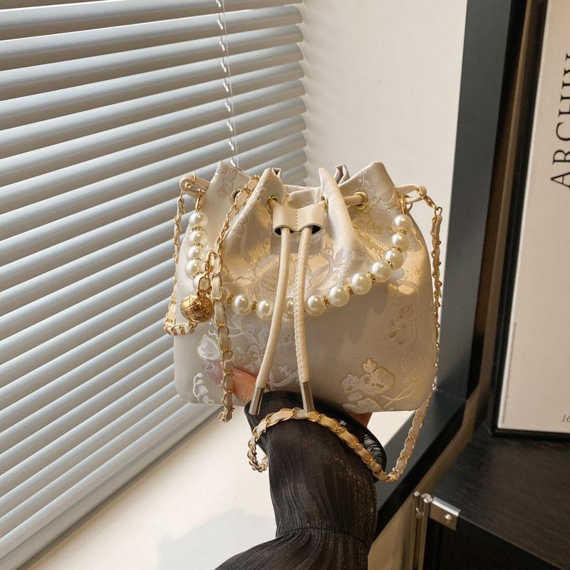 Hand Carry Pearl Bucket Bag Women's Summer New Embroidered Shoulder Bag Niche Simple High-end Messenger Bag