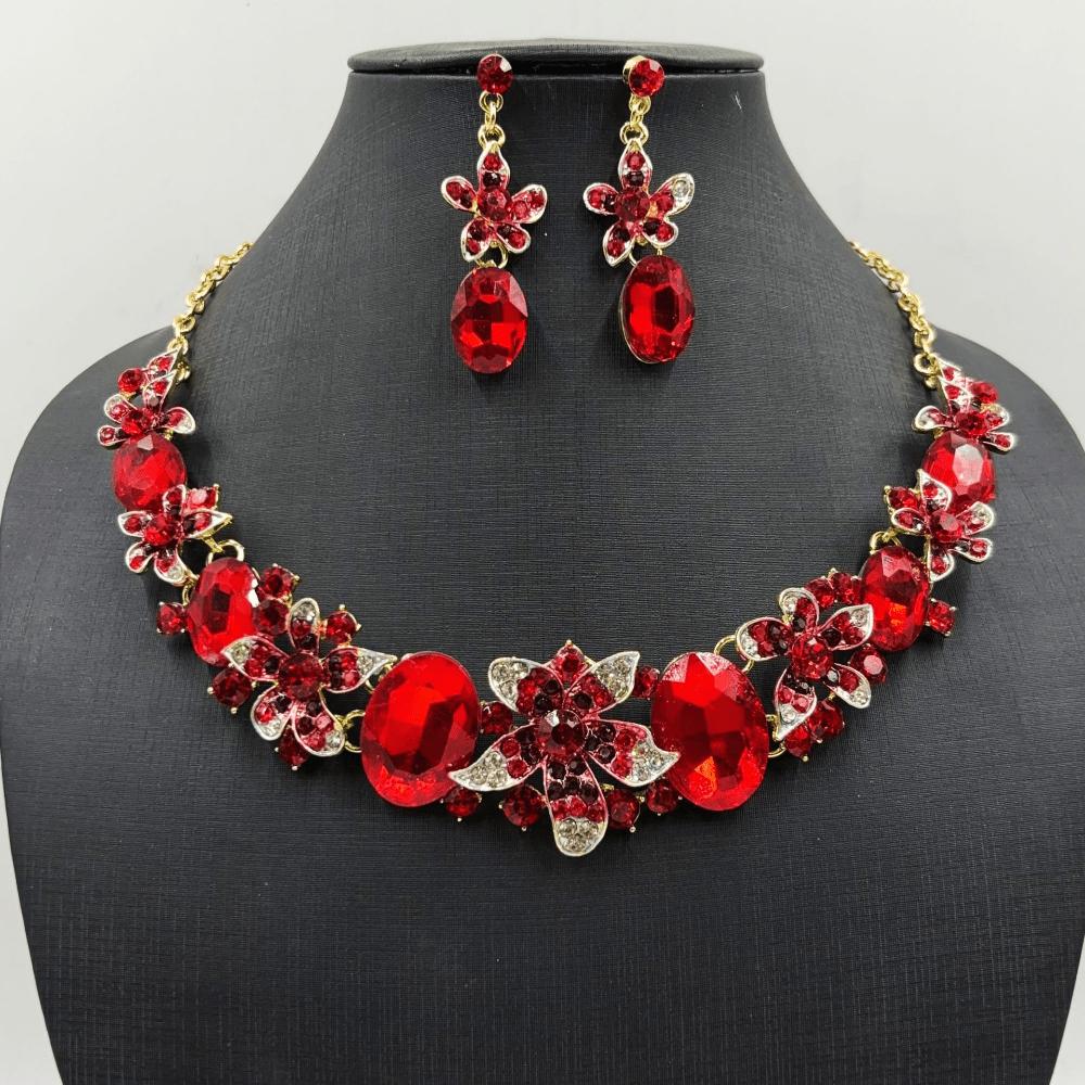 New European and American flower necklace earrings two-piece set exaggerated retro banquet jewelry set