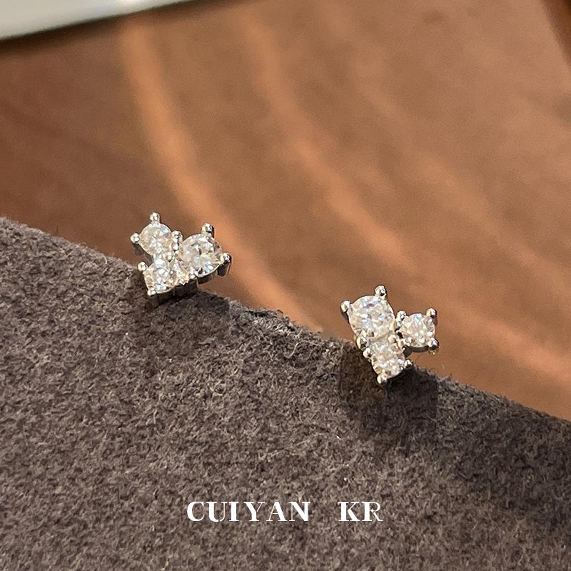Cui Yan S925 Sterling Silver Starfall Stud Earrings - Shiny, Simple, Versatile, and Exquisite Design for Women