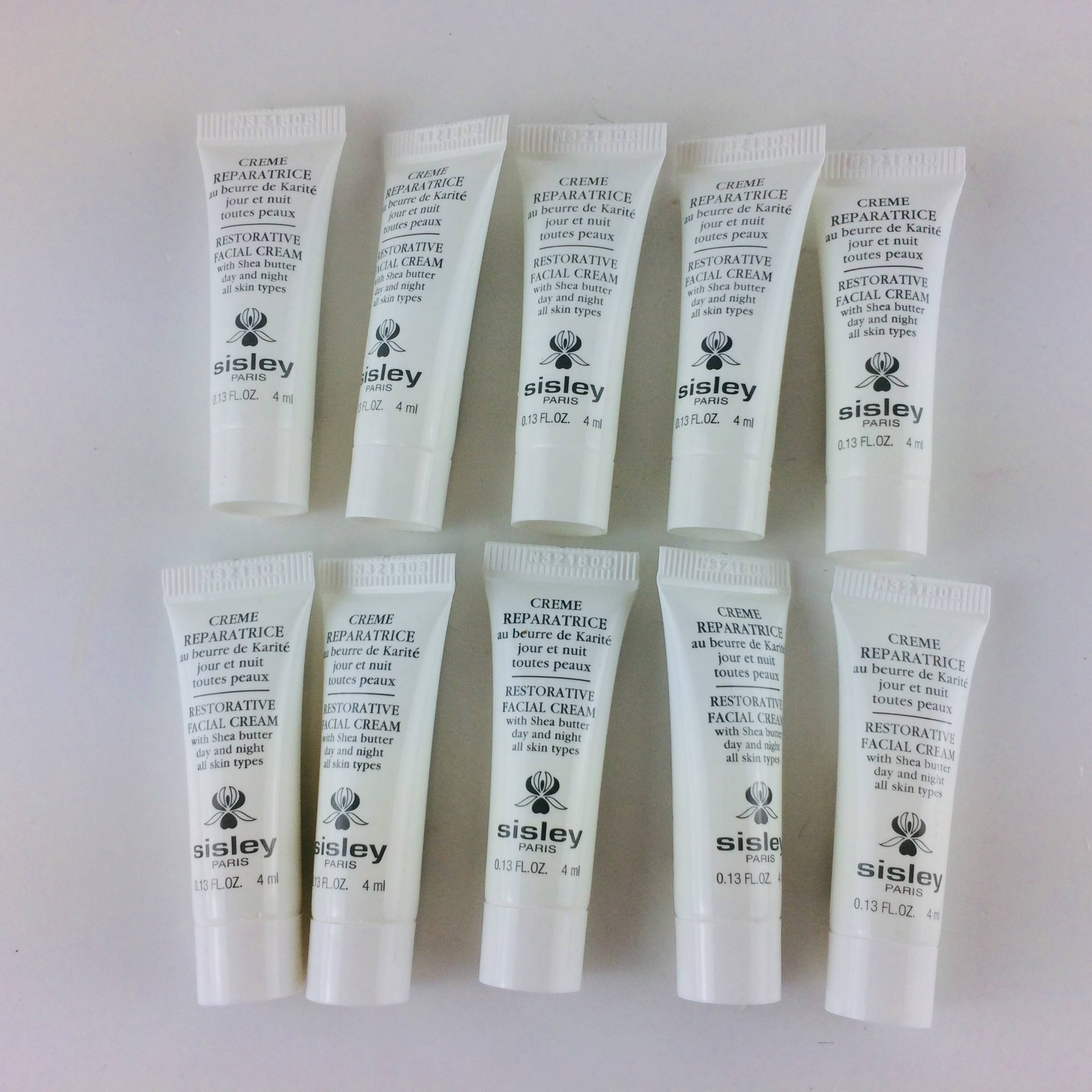 

Sisley Creme Reparatrice Восстанавливающий крем для лица день и ночь 40 мл. 1,35 унций.