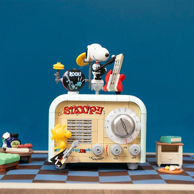 New Snoopy Retro Series Splicing Block Coffee Machine Typewriter Assembly Collection Model Children'S Toy Festival Gift
