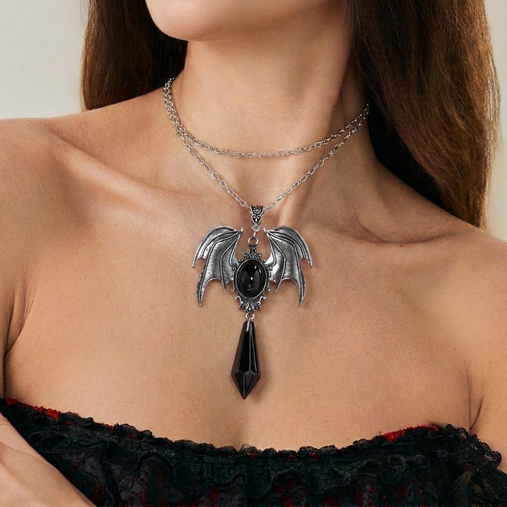 Halloween Bat Earrings Necklace Set Diablo Gothic Vampire Red and Black Crystal Party Earrings