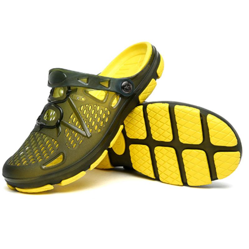 Summer Waterproof Beach Slippers Hot Sale Casual House Bathroom Slides Non Slip Outdoor Men's Shoes 2025 Fashion Men Slippers