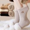 Damen Winter Thermosocken Nerzsocken Cartoon Capybara Aufdruck Weich Warm Fleece Bequem Plüschsocken Kawaii Schlafboden Mittelschaftsocken