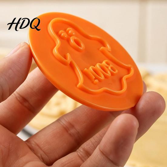 Halloween Cookie Stamp Mold 8pcs Magnetic Molds Pumpkin Ghost And Skeleton Patterns Home Handmade Pastry Tools Design Interchangeable Stainless