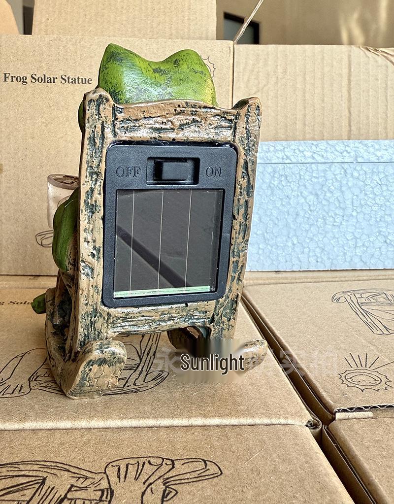 Solar-Powered Decorative Frog Lamp for Garden, Balcony & Courtyard