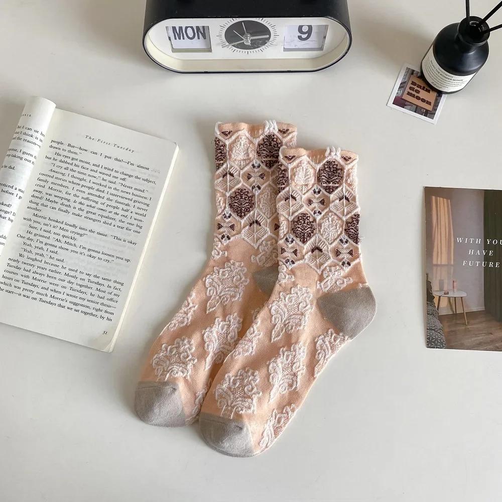 Ethnische Prägung Damen Socken Japanischer Stil Mode Vintage Lange Socken Damen Harajuku Retro Baumwolle Gestrickte Mittelhohe Socken