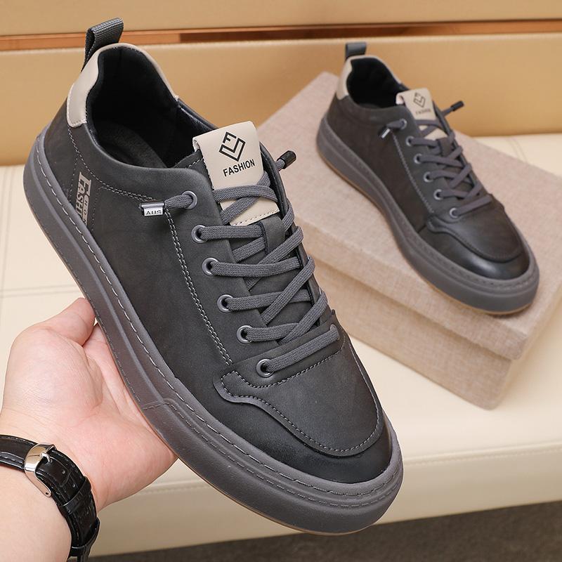Fashion Men Genuine Leather Casual Shoes Fashion Italian Designer Shoe Lightweight Antiskid Walking Shoes for Men Outdoor Comfy Sneakers