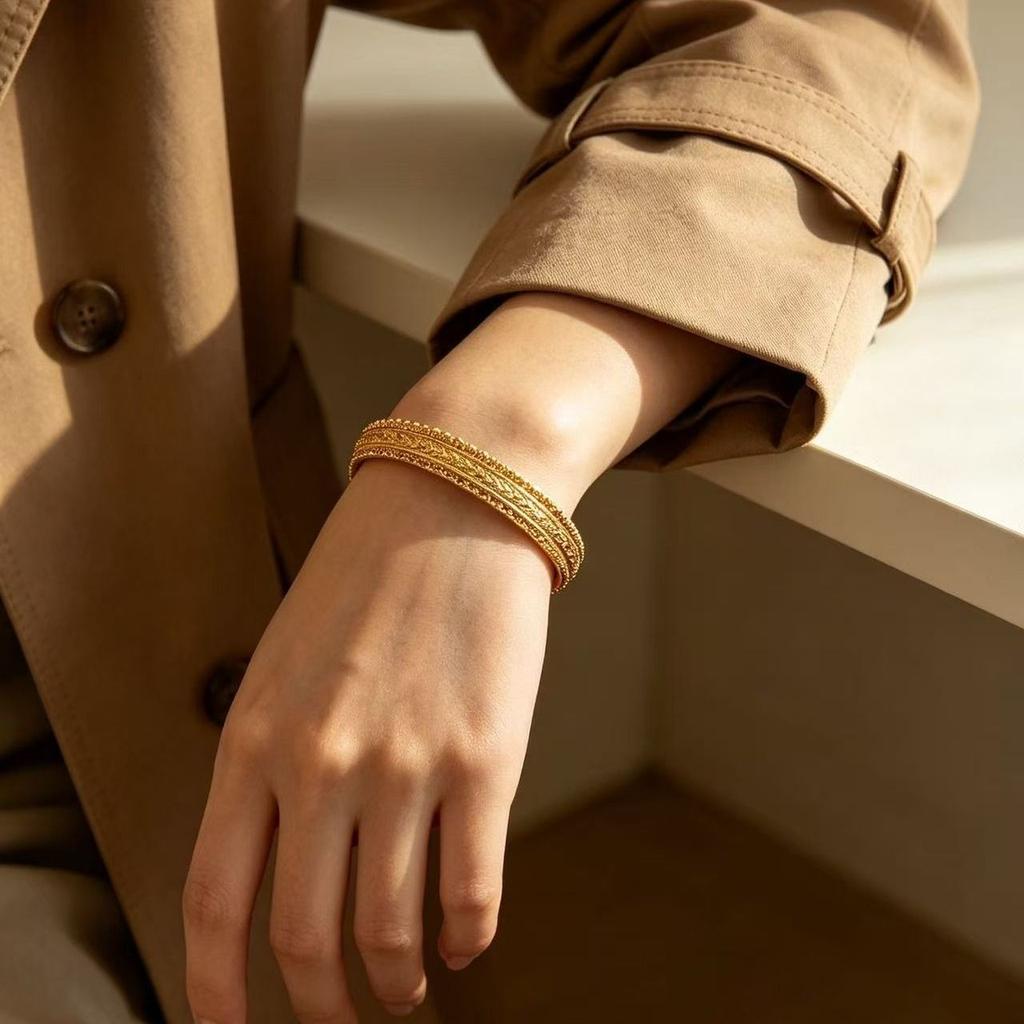 Ancient Method of the Same Style, Hollow Silk, Rich Bracelet, Advanced Closed Wheat Ear Lace, Exquisite Light Luxury Bracelet, Advanced