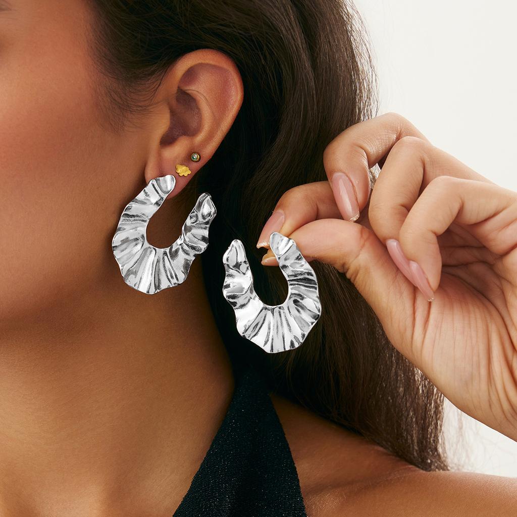 Atmospheric Metal Glossy Stud Earrings Personalized Irregular Geometric Hollow Earrings