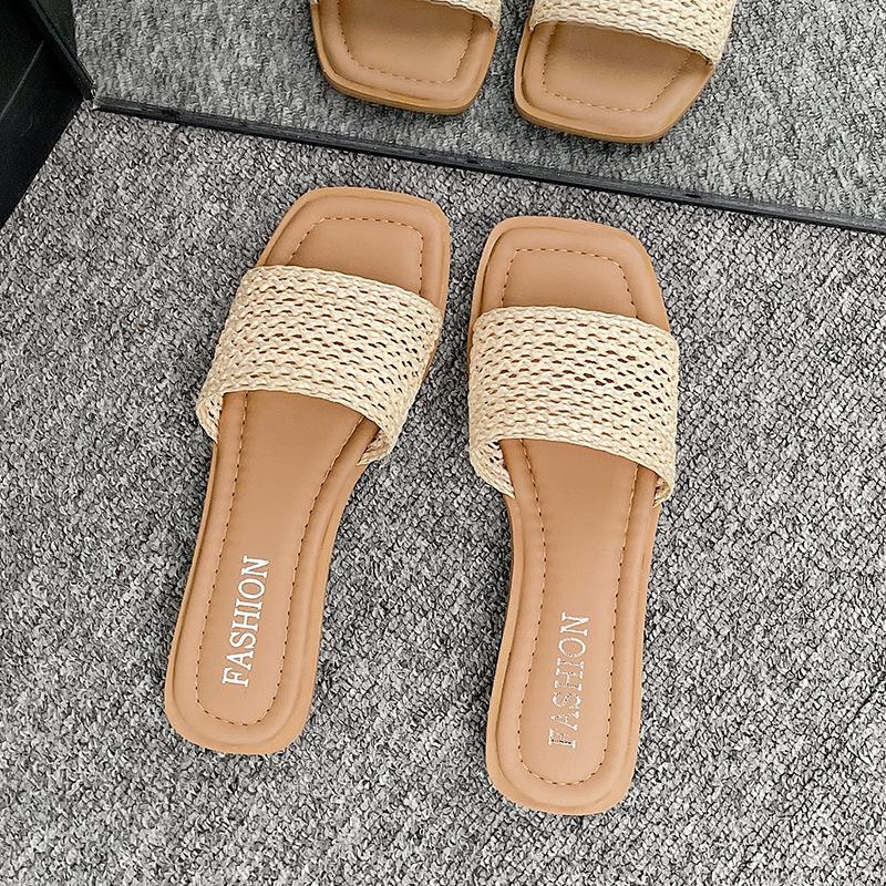 European and American foreign trade large size 2025 summer new slippers women's fashion flat bottom hollow one word cool slippers women's soft bottom