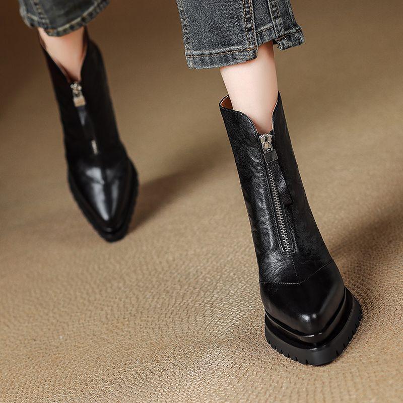 Retro brown front zipper pointed waterproof table thick heel high heel 2025 new trend versatile short boots Martin boots