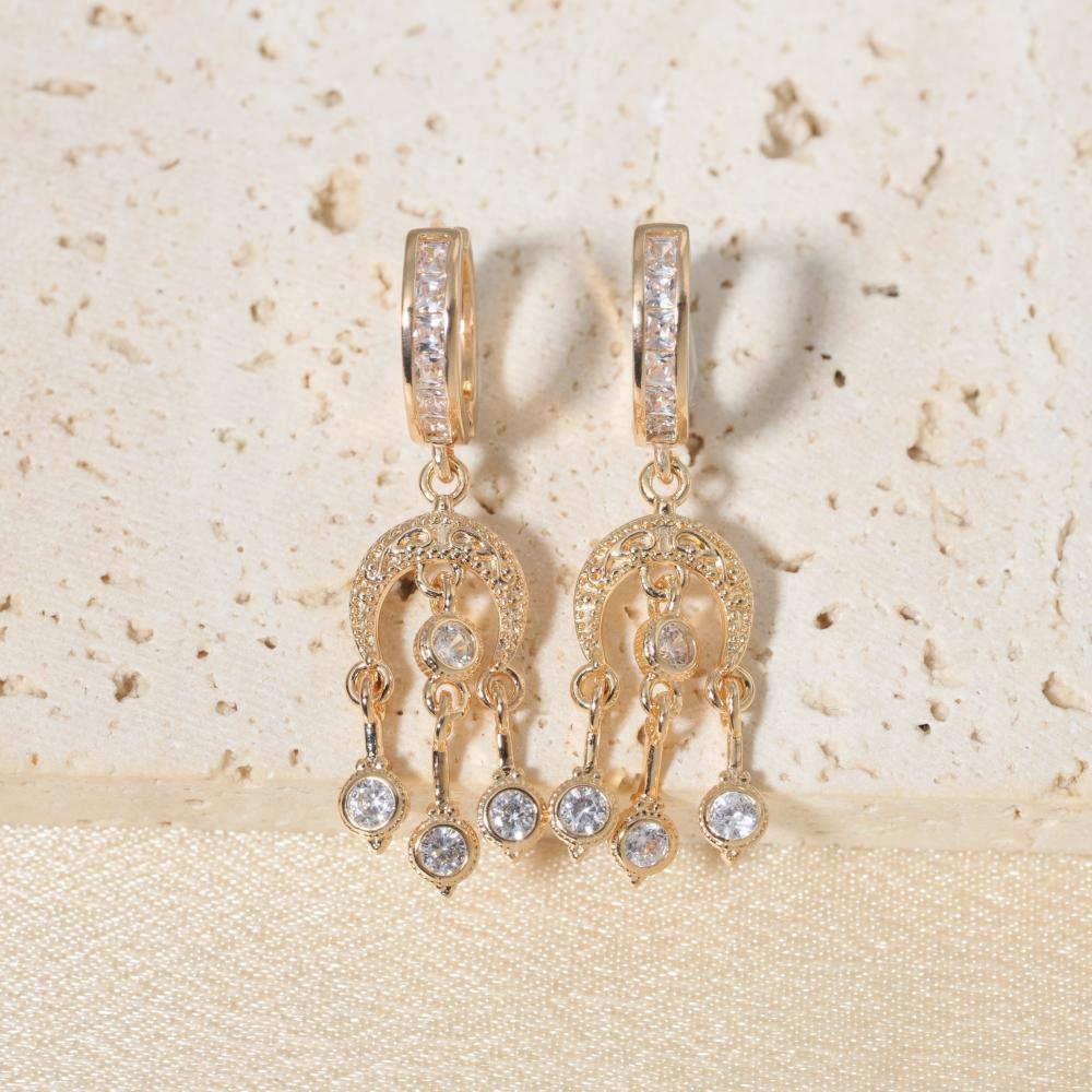

1 Pair Fashion Tassel Zirconia Dangle Earrings for Women Golden Earring Jewelry Wedding Party Accessories золотой