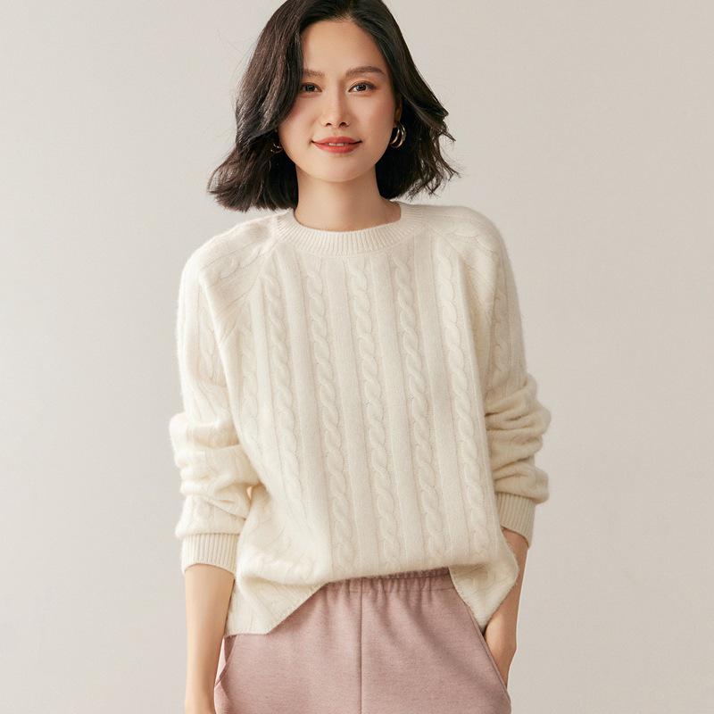 2025 Autumn/Winter Women's Loose Cashmere Cable Knit Sweater - Short, Round Neck, Casual Base Layer
