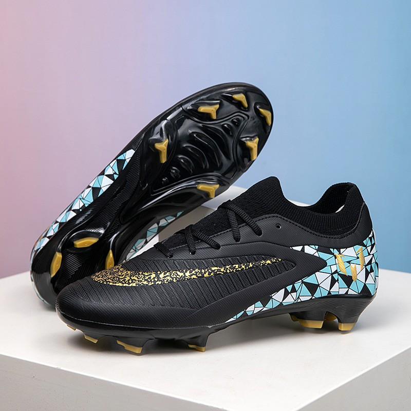 Youth Soccer Cleats Grass Fields Kids Training Shoes With Rubber Outsole TPU Studs