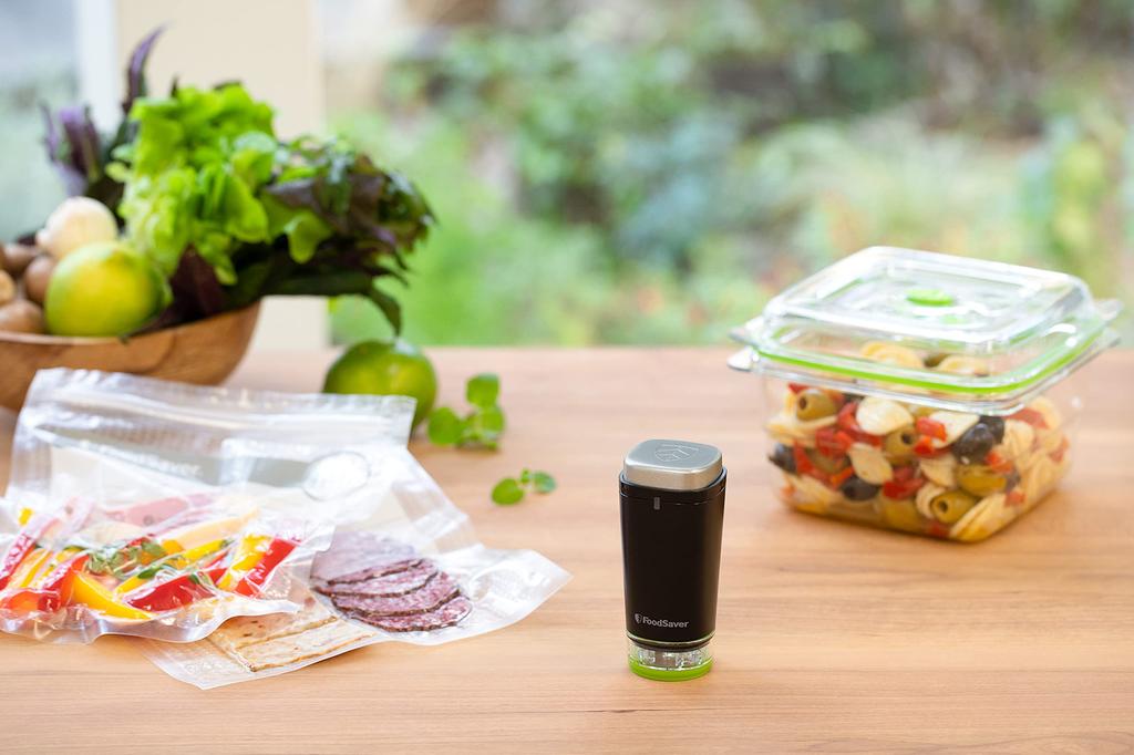 FoodSaver FS1197 Portable Cordless Vacuum Sealer Black 6-Piece Set,
