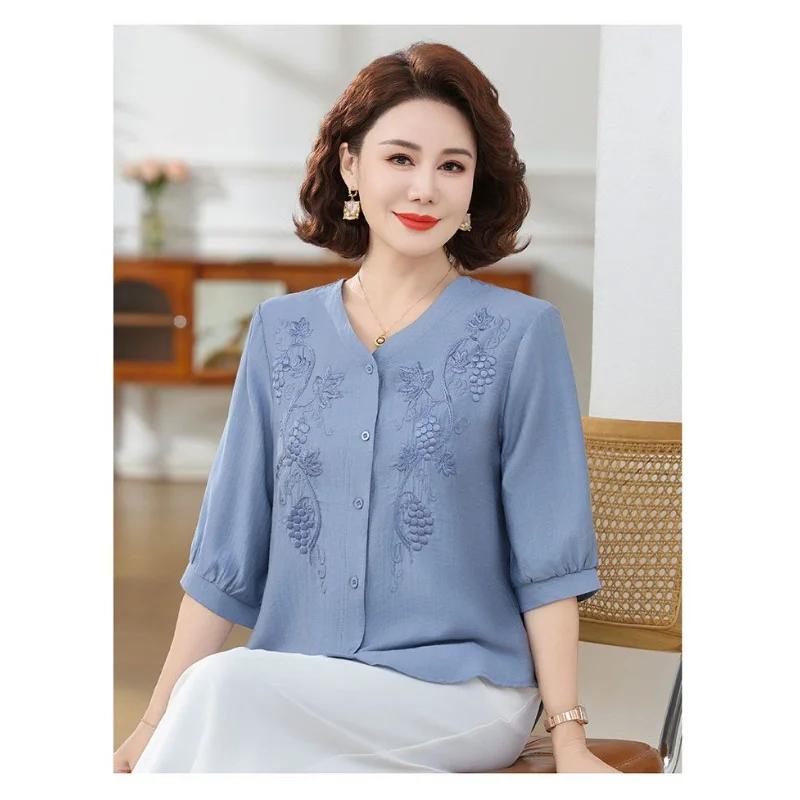 Elegante Blaue Traubenstickerei Bluse Damen Halbarm V-Ausschnitt Lässiges Hemd für Mittleren Alters