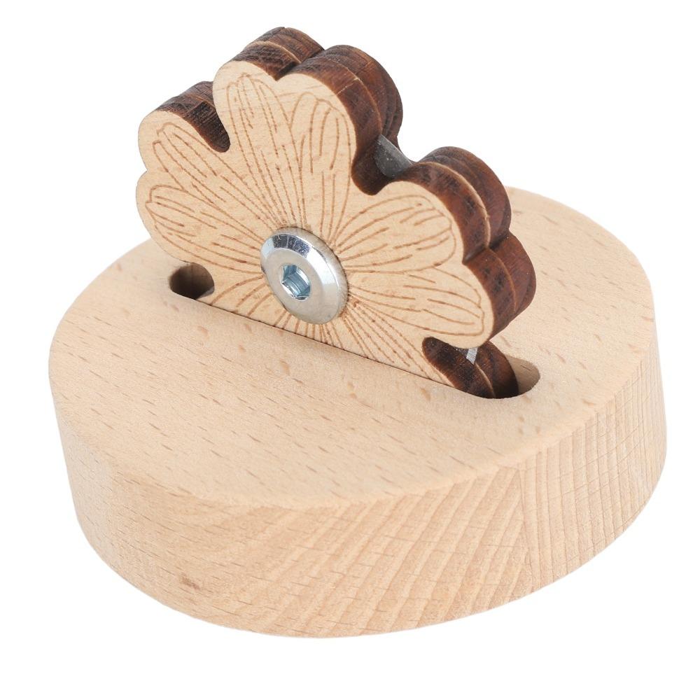 Flower Shape Yarn Cutting Tool Beech Wood Sewing Tools Durable Thread Cutter  For Quilting