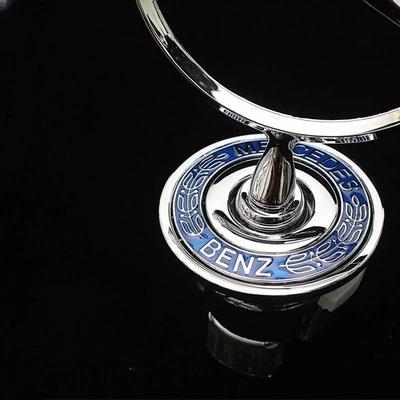 C200 E200 Para Mercedes Benz Aleación de Zinc Emblema Frontal del Capó del Coche Insignia Etiqueta del Capó Insignia Pegatina Para Mercedes Benz W204 W210 W220 W