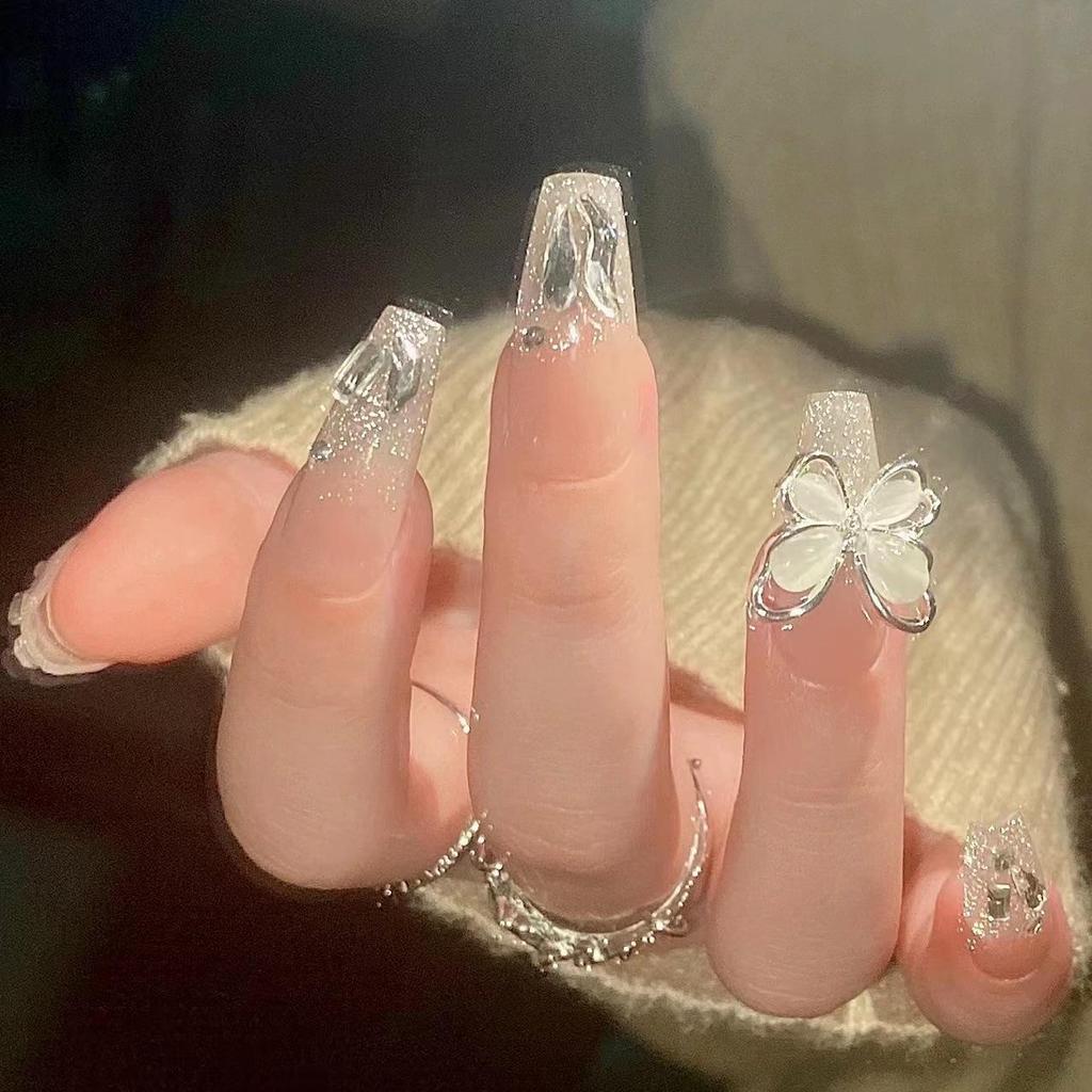 10-teilige handgefertigte Strass-Schmetterlingsnägel, super funkelnd, abnehmbare Maniküre mit Aufhellungseffekt, heißer Internet-Promi-Stil