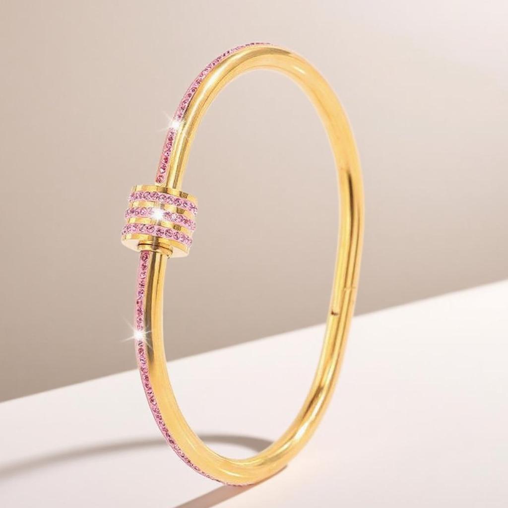 Women's Colorfast Stainless Steel Bracelet with Diamond Inlay, Exquisite High-End Design, Slim Waist, Titanium Steel.