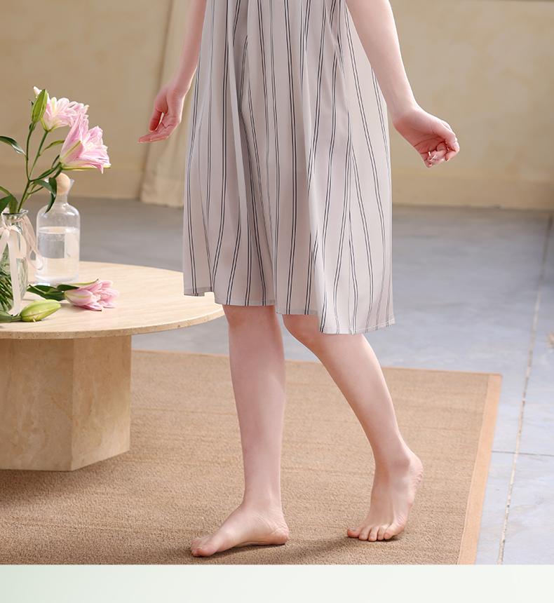 Xuan Liang [with chest cushion] sexy nightgown for women in summer, thin ice silk suspender, cool simulation silk home wear