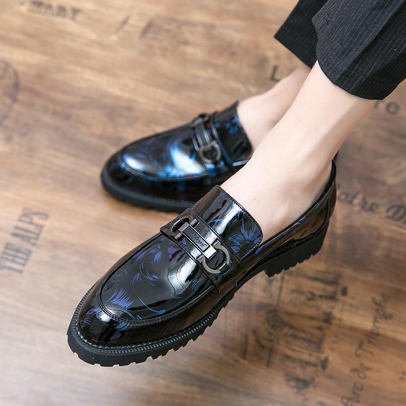 Casual leather shoes high-end thick sole inner height increase glossy retro pointed British style hair stylist