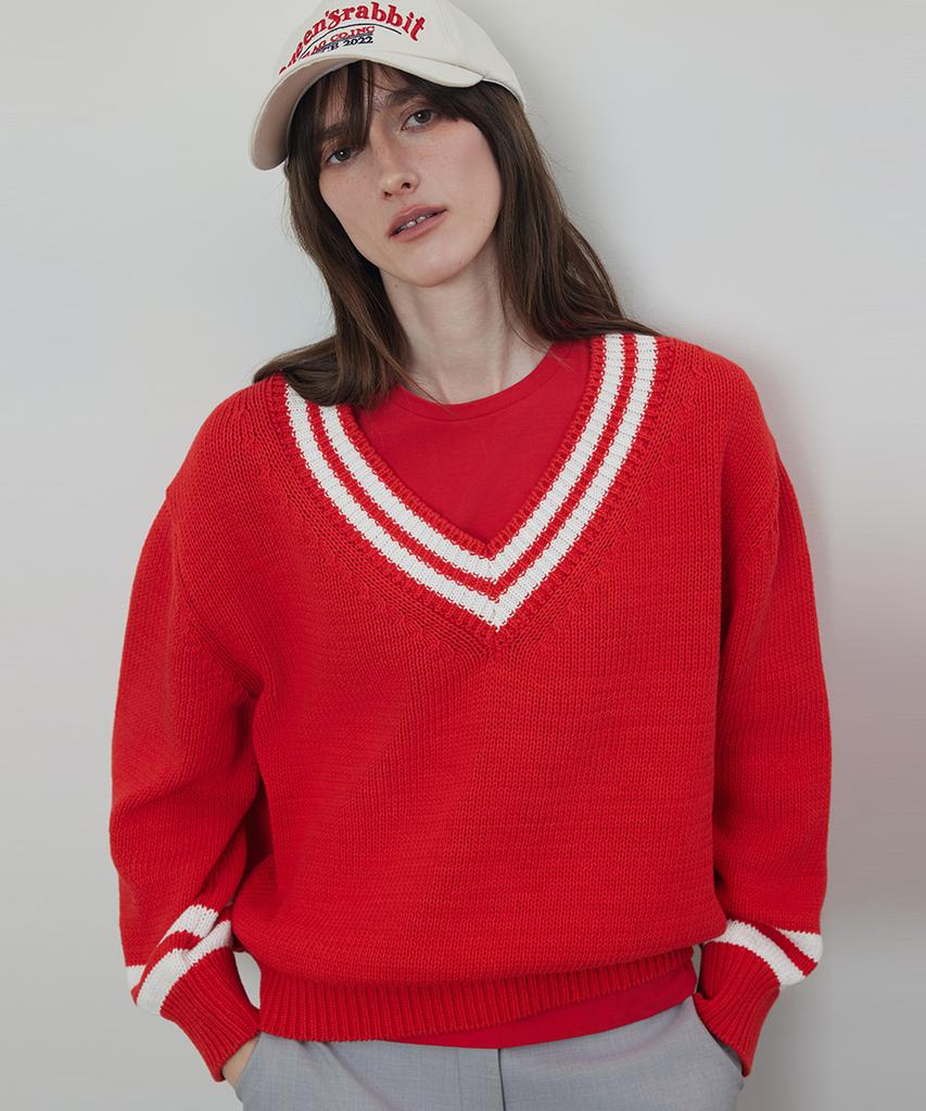 Kwinseulaebis Two Line Accentuated Loose Fit V-Neck Cotton Knit