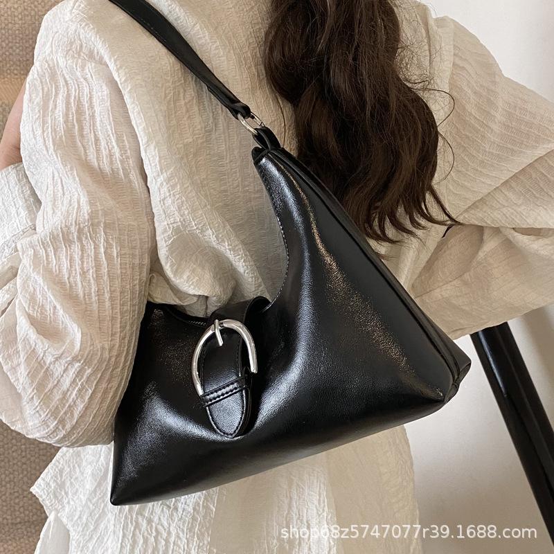 Niche design underarm bag women's 2025 autumn and winter new trendy fashion casual versatile one-shoulder crossbody soft leather bag