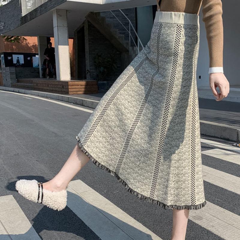 Retro Women's Autumn Winter Knitted Midi Skirt Black Wool A-Line Flared Skirt