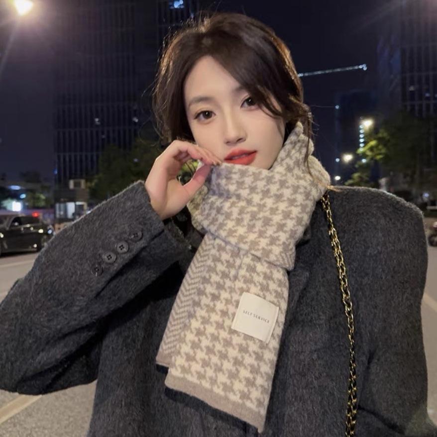 Korean Style Houndstooth Plaid Scarf - Versatile, Warm, Double-Sided for Autumn and Winter