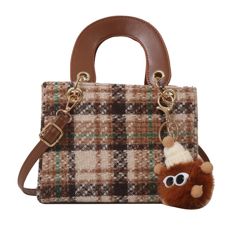Fashionable Small Bag for Women In Autumn and Winter Versatile New Fashionable One-shoulder Crossbody Bag for Women In Handheld Concubine Bag