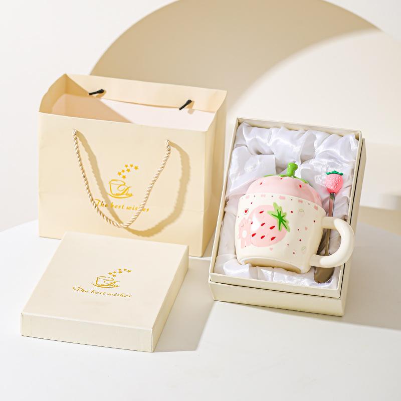 Erdbeerbär Keramiktasse mit Deckel für Mädchen Geschenk Tasse für Haushalt Becher Hochwertig Aussehende Paar Milch Frühstückstasse