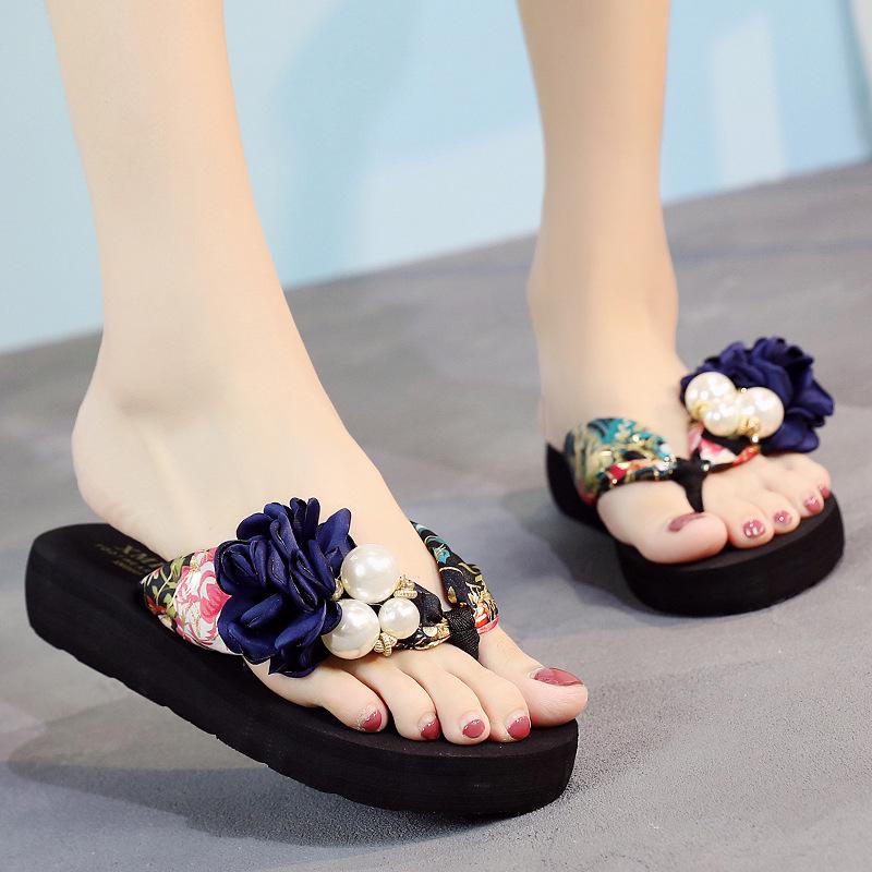 Korean Style Women's Summer Parent-Child Flower Wedge Flip-Flops: Non-Slip Thick Sole Beach Sandals for Outdoor Wear