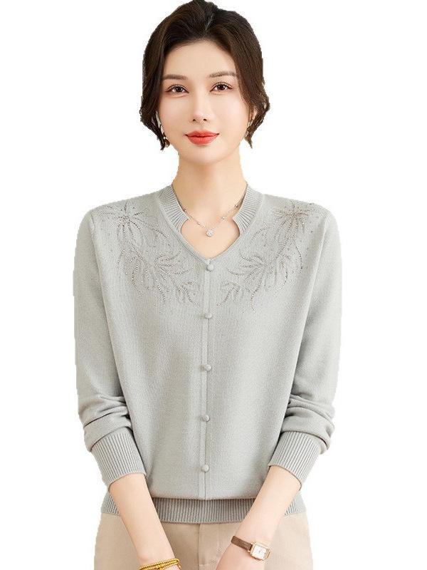 2026 Spring V-Neck Sweater for Middle-Aged & Elderly Women – Stylish Knit Top