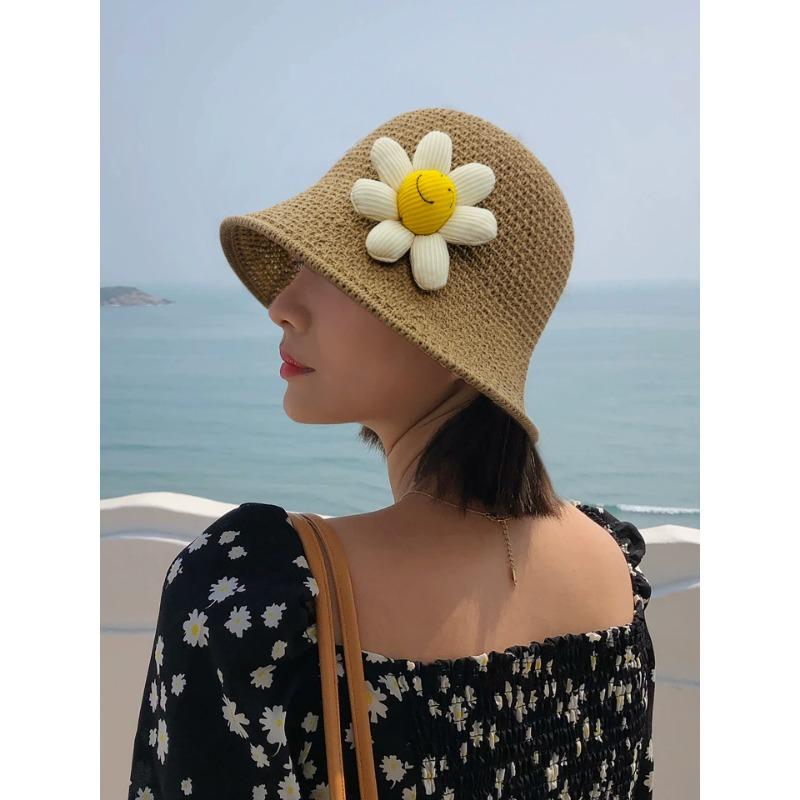 

Hat summer female summer bucket hat new seaside sunscreen visor face small bucket hat flower straw hat