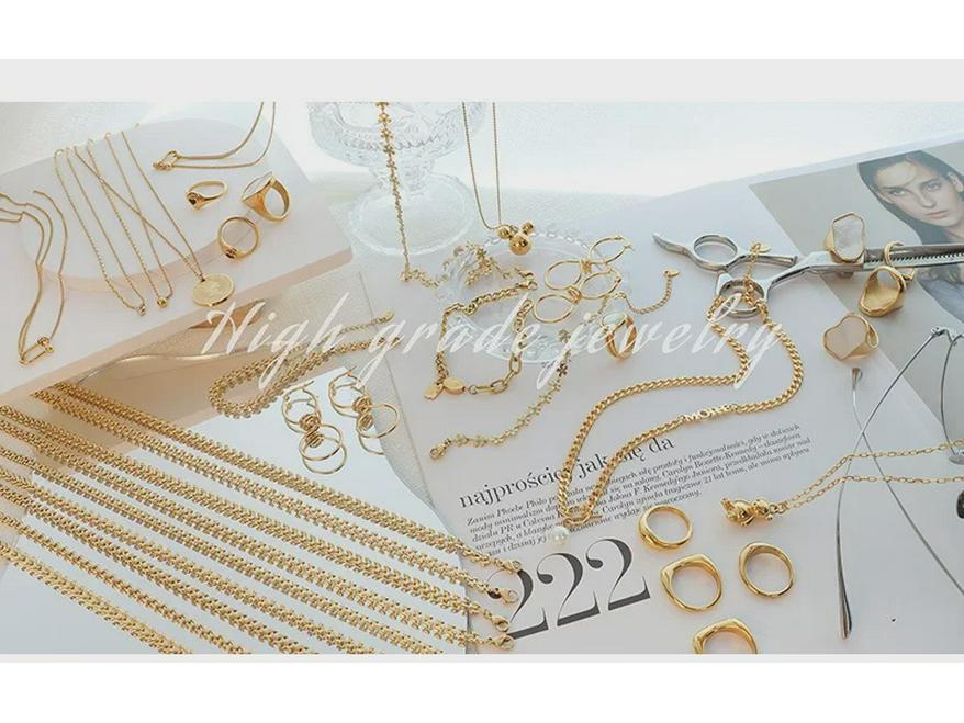 Damen-Halskette aus 18 Karat vergoldetem Titanstahl – rostfrei, badefest, P064