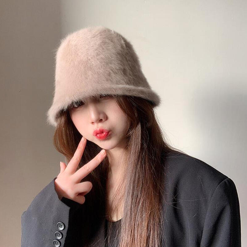Mona Kuankku Thick Angora Bucket Hat ivory