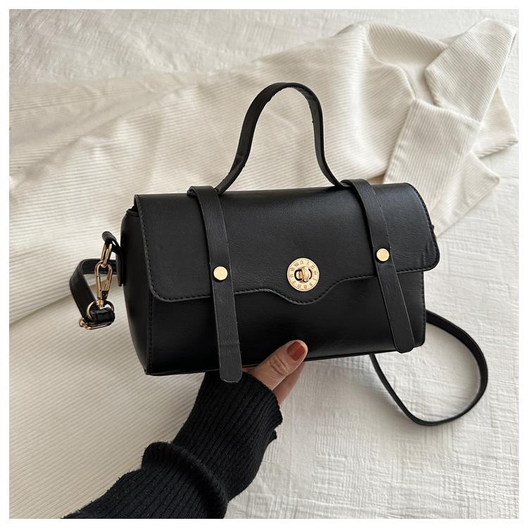 Boston Retro Solid Color 2025 Simple New Spring Crossbody Portable Shoulder Square Bag