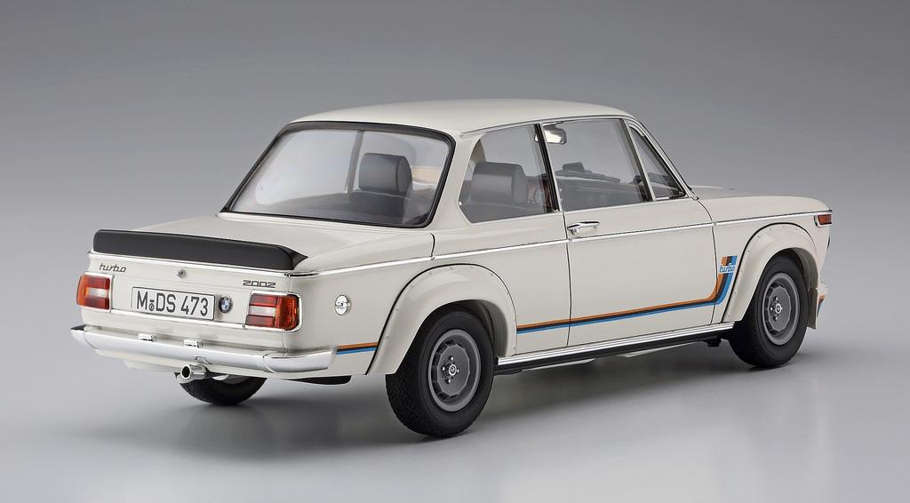 Hasegawa Historic Car Series BMW 2002 Turbo Plastikmodell HC24 1/24