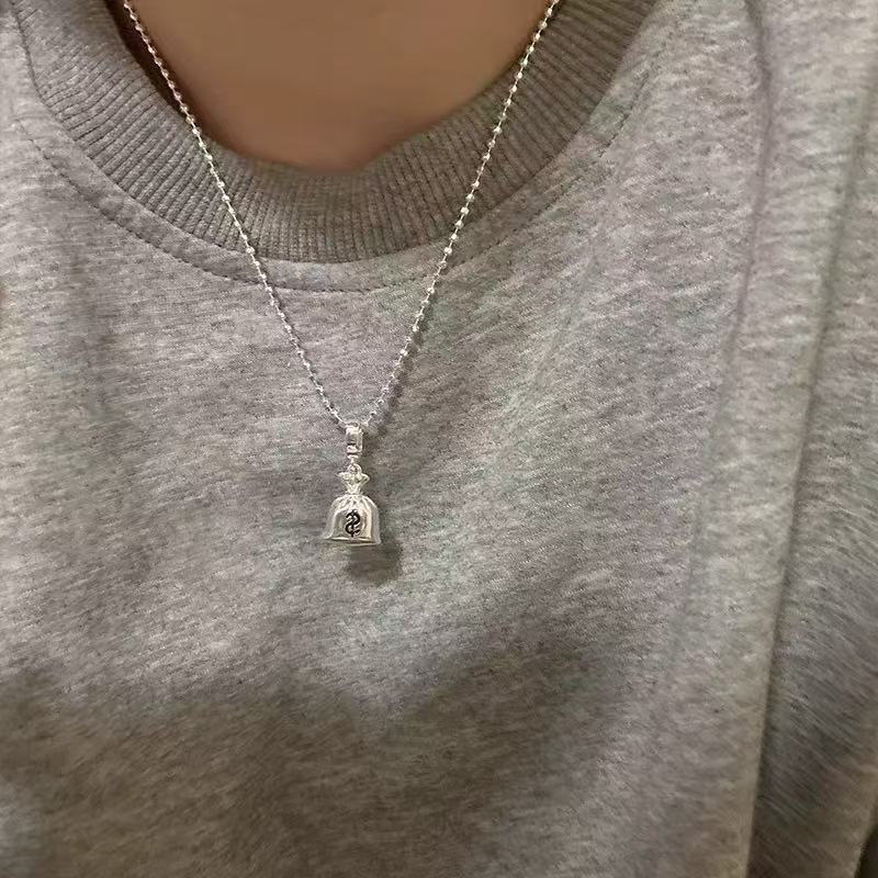 Pearl Necklace Women's Niche Light Luxury Design High-end Fashion Temperament Collarbone Chain Neck Chain Sweater Chain Bead Chain