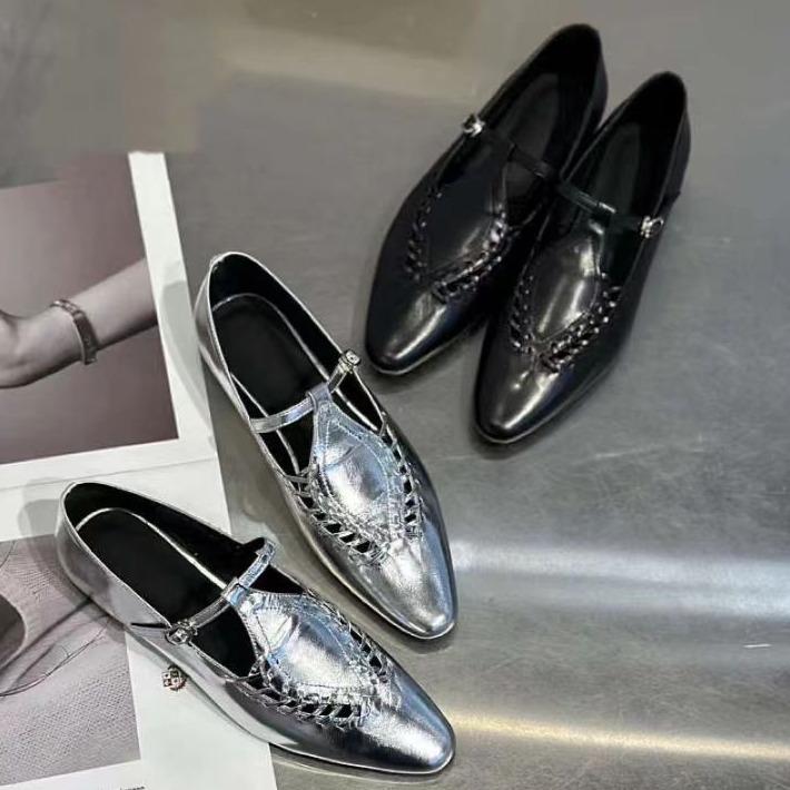 Cowhide version European station spring and summer new pointed woven flat-soled single shoes comfortable soft leather versatile small leather shoes