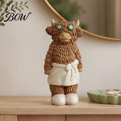 Cartoon Home Decorations Highland Cow Figurine with Bathrobe, Resin Ornament, Cute Animal Creative Birthday Gifts Statue for Desk Shelf Decor