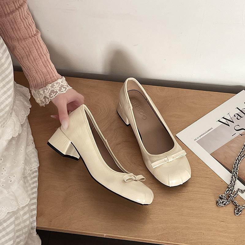 French Retro Ballet Single Shoes Women's Spring and Summer New Flat Mary Jane Shoes Versatile Skirt One Pedal Beanie Shoes