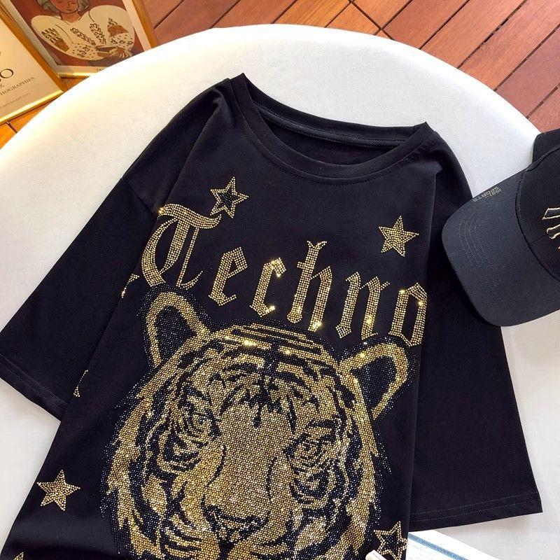 Plus Size Rhinestone Tiger Head Short Sleeve T-shirt, Women’s Black Top with Wing Design